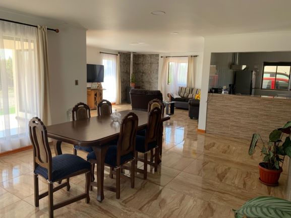 Gran Casa en Parcela de 5000 Mt, Pelarco