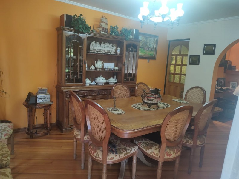 Hermosa Casa en Loteo la Reina, Talca