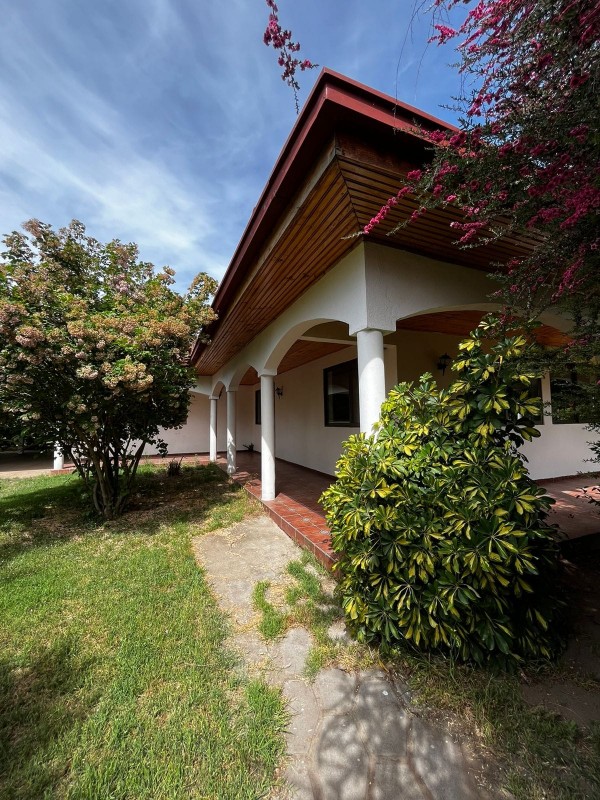 Gran Casa en Parcela de 5000M² , 5D/4B Piscina, San Javier