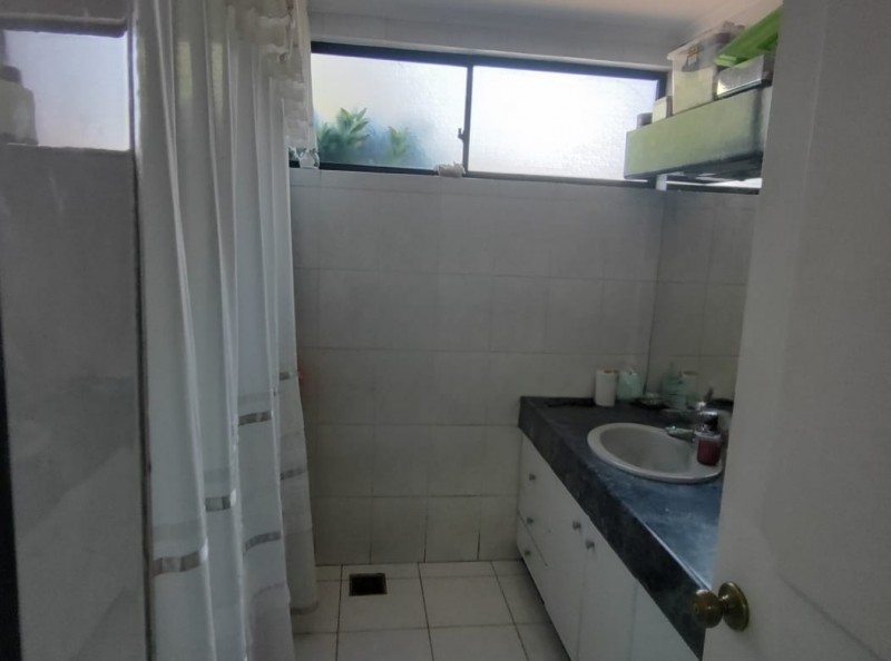 Hermosa Casa en Loteo la Reina, Talca