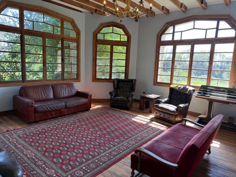 Se Vende Espectacular Casona Patronal en Parcela de 6.500 M²