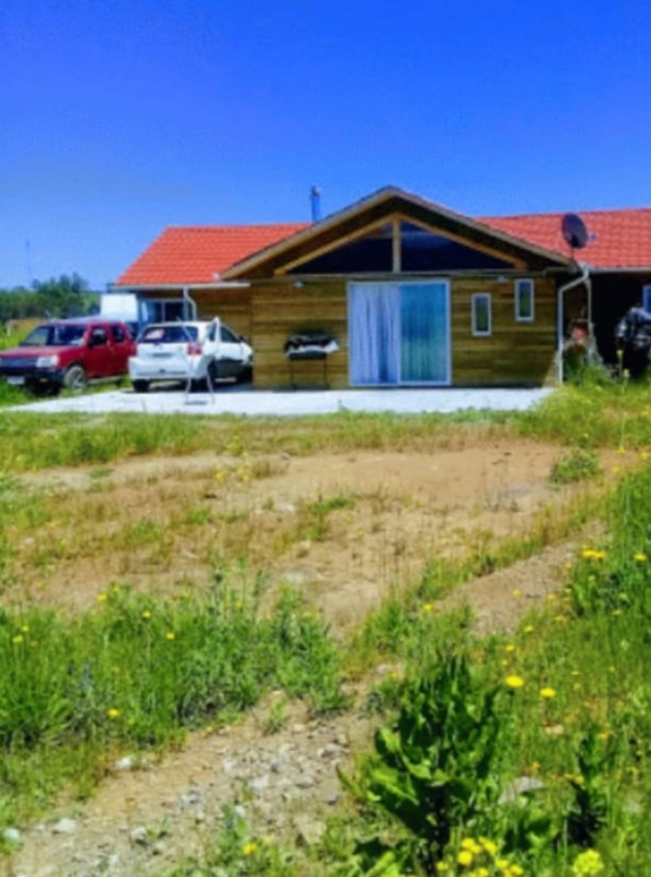 Casa de 3 Dorm. ,3 Baños, en Parcela de 5000 M2