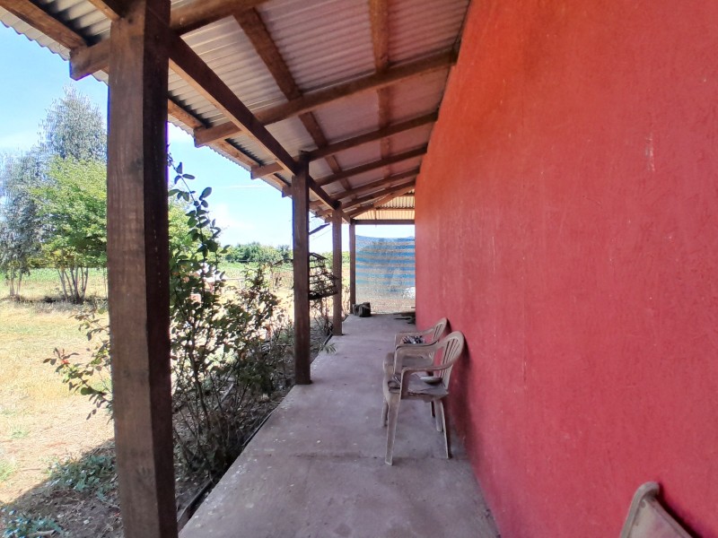 Parcela de 6800 M² Con Casa de 3 Dorm. 1 Baño