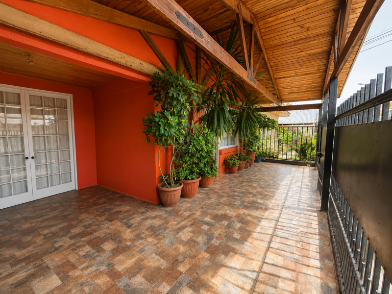 Casa en Villa Carlos González, 3D/2B/1E Comuna de Maule