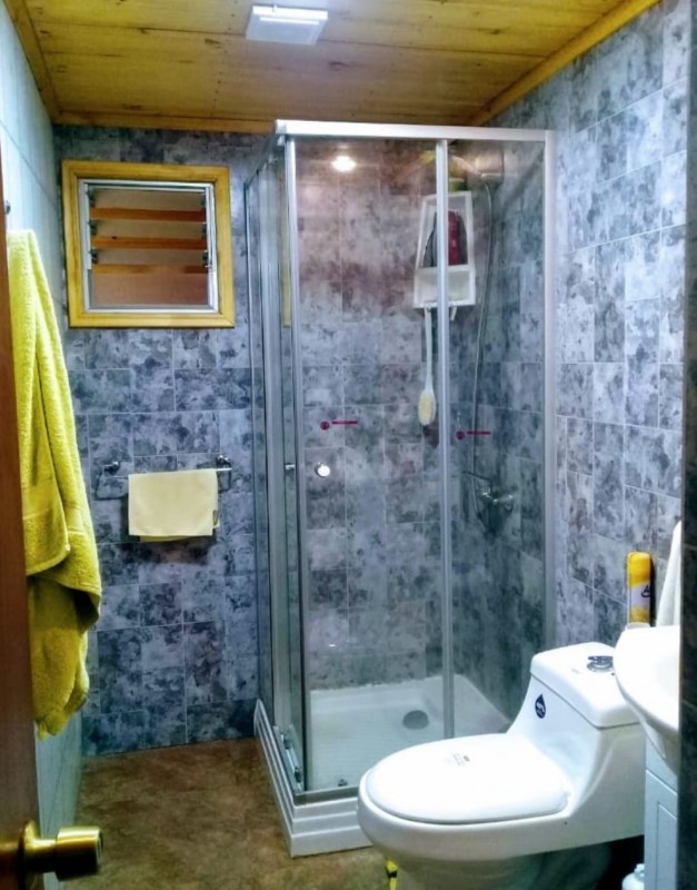 Casa de 3 Dorm. ,3 Baños, en Parcela de 5000 M2