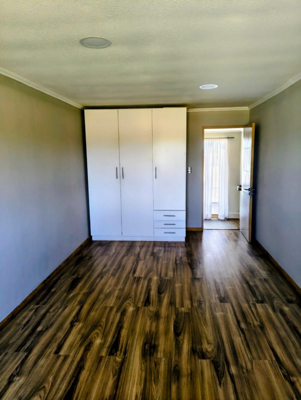 Linda Casa de 315 M²,en Parcela de 5.000 M² , Pelarco