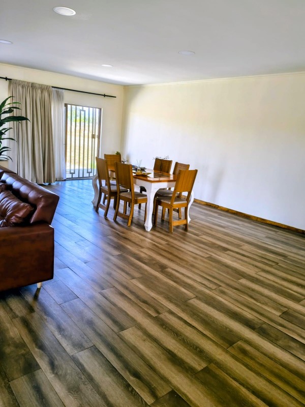 Linda Casa de 315 M²,en Parcela de 5.000 M² , Pelarco