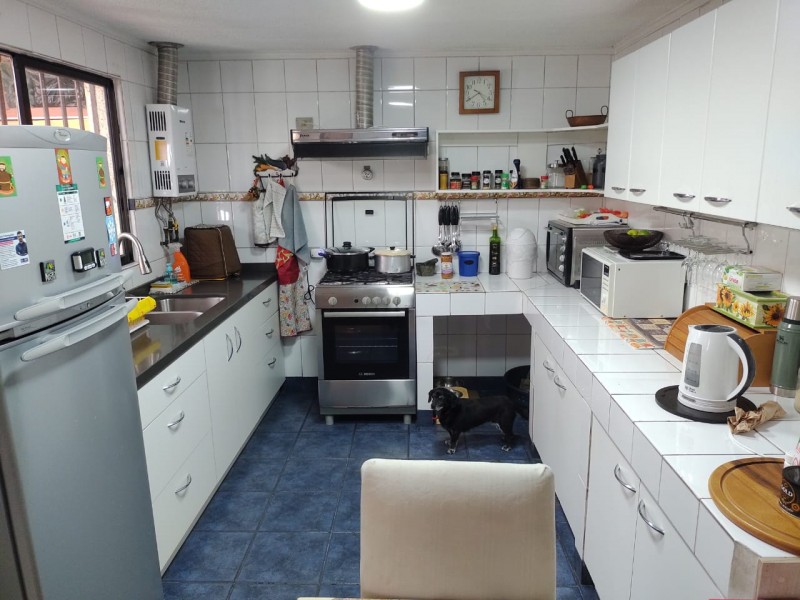 Casa en Sector Sur/poniente en Talca, 3 Dorm. 2 Baños