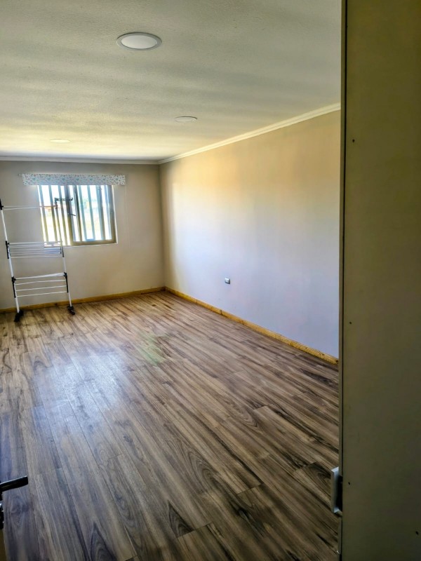 Linda Casa de 315 M²,en Parcela de 5.000 M² , Pelarco