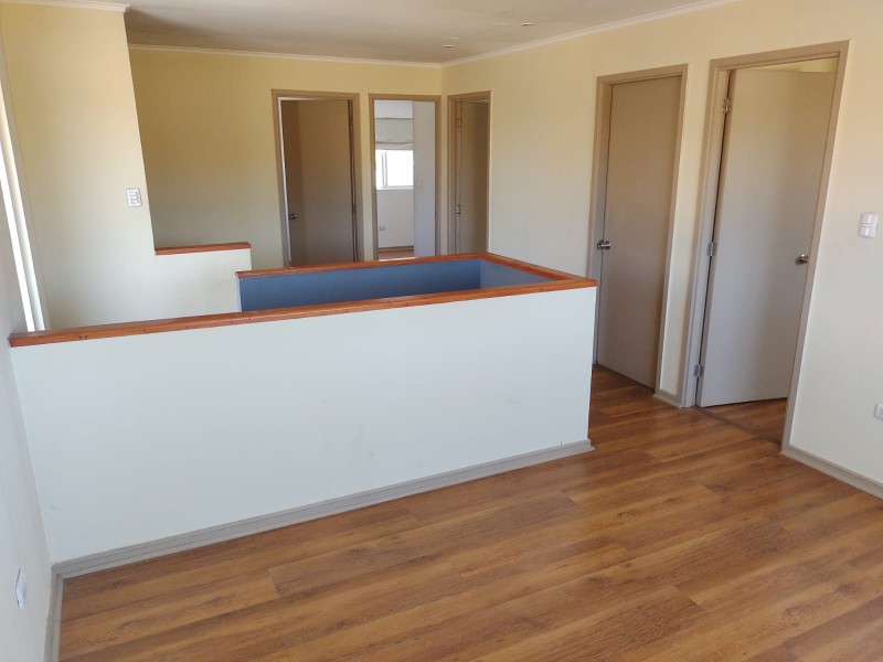 Casa en Venta – Valles del Country, Av. del Agua, Talca