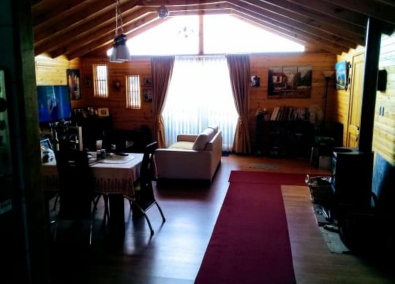 Casa de 3 Dorm. ,3 Baños, en Parcela de 5000 M2