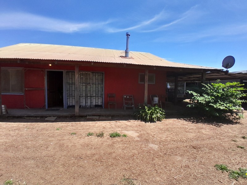 Parcela de 6800 M² Con Casa de 3 Dorm. 1 Baño