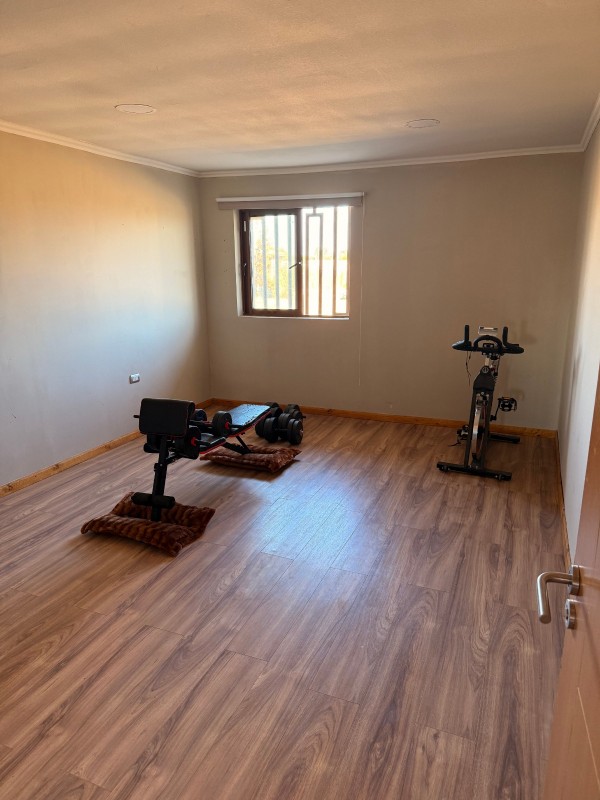 Linda Casa de 315 M²,en Parcela de 5.000 M² , Pelarco