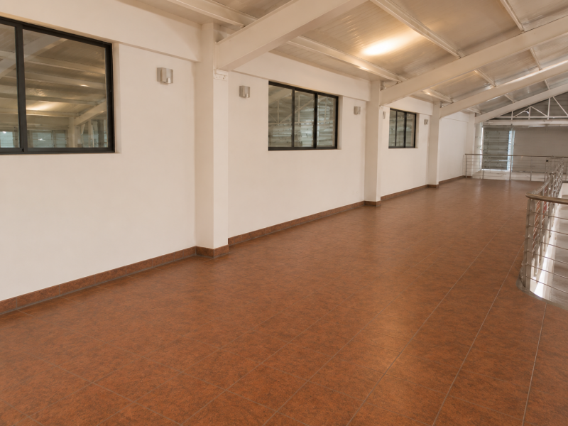 Se Vende Excepcional Propiedad Comercial Multipropósito