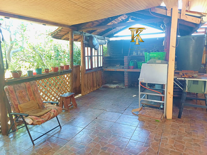 Casa Con Terreno 1.078 M2, A Pasos de Autopista.