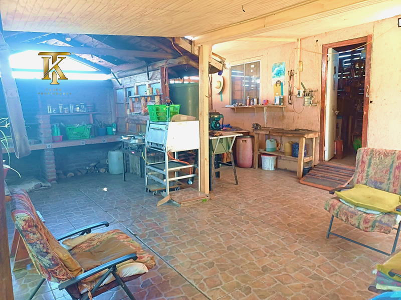 Casa Con Terreno 1.078 M2, A Pasos de Autopista.
