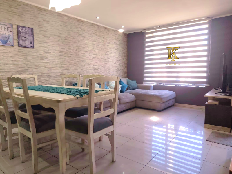 Cercano Av, Principal y Supermercados