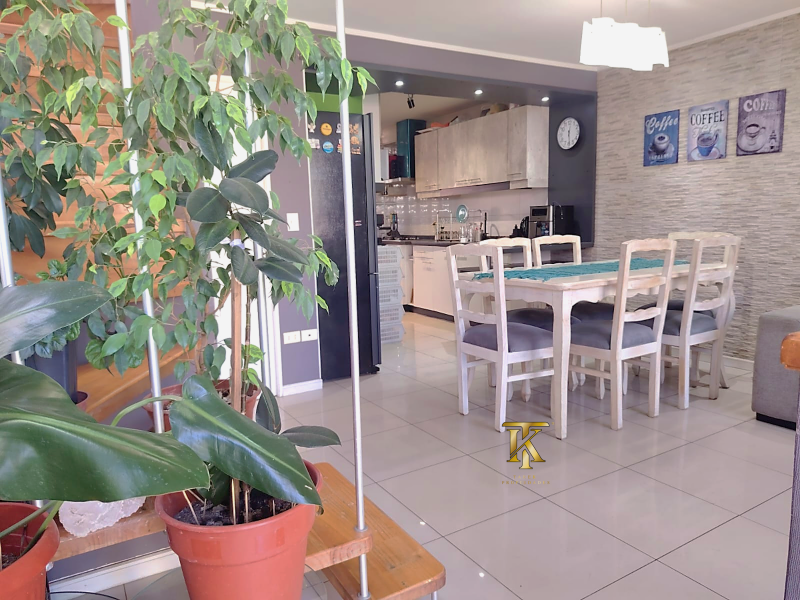 Cercano Av, Principal y Supermercados