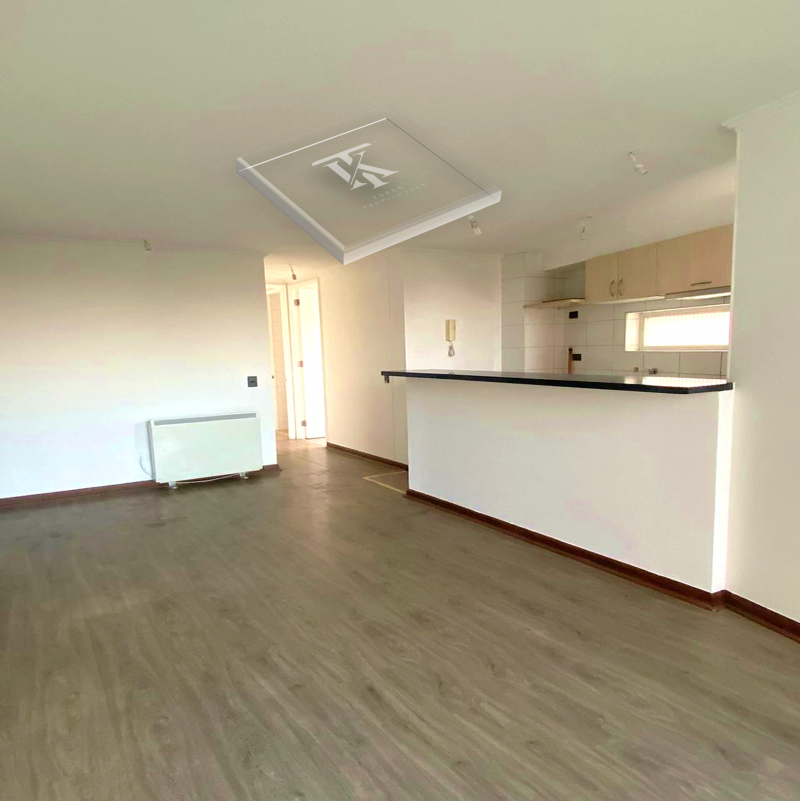 A Pasos del Metro y Comercio Con Vista Norte y Poniente.