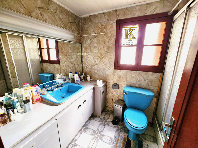 Terreno 2284 Metros, Con Do Casas, Sector Consolidado.