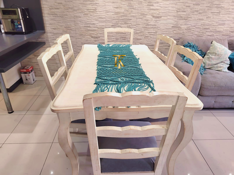 Cercano Av, Principal y Supermercados