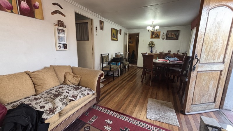 Se Vende Linda y Amplia Casa Esquina en Ñuñoa 4D+1B