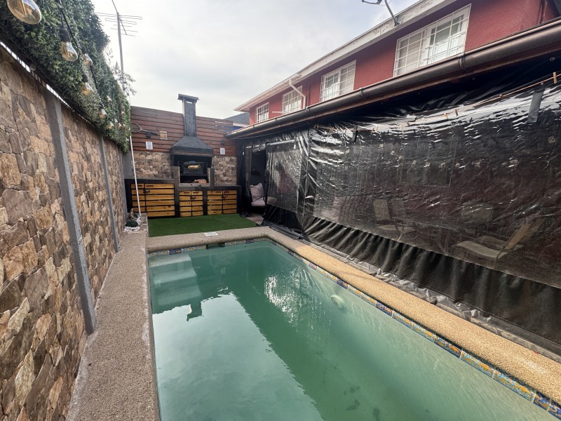 Hermosa Casa en Arriendo 2D+3B+Piscina - Ciudad del Este