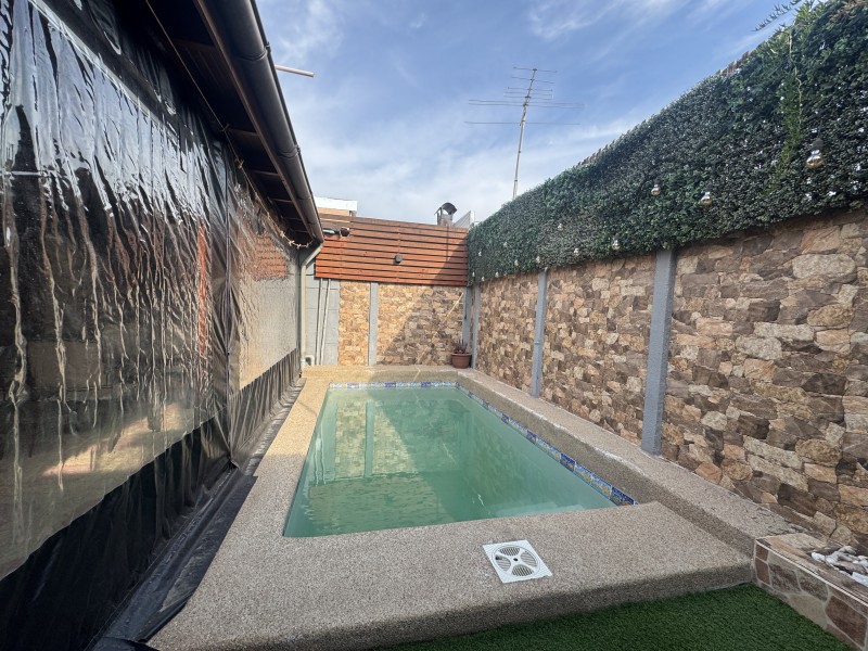 Hermosa Casa en Arriendo 2D+3B+Piscina - Ciudad del Este