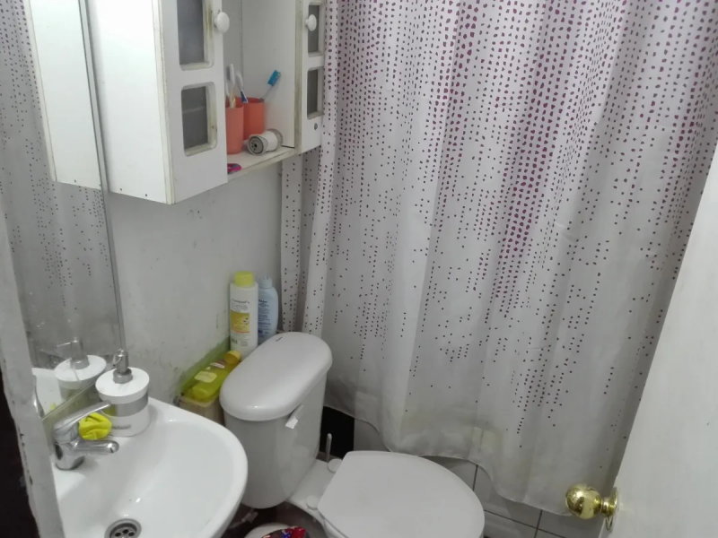 Se Vende Casa en la Reina 3D+1B