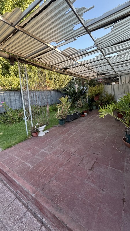 Se Vende Linda y Amplia Casa Esquina en Ñuñoa 4D+1B