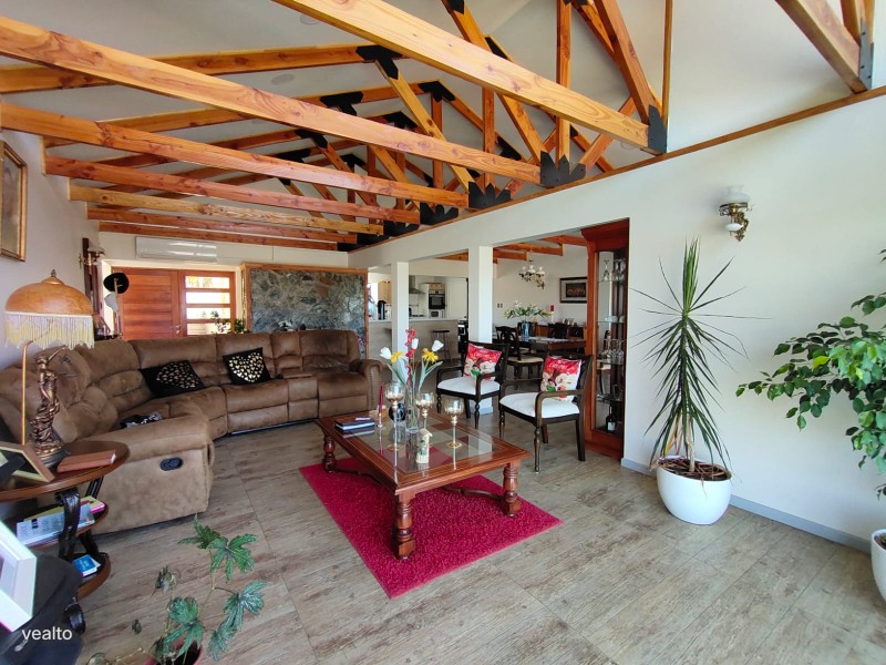 Se Vende Casa en Condominio Lomas de Rauquen