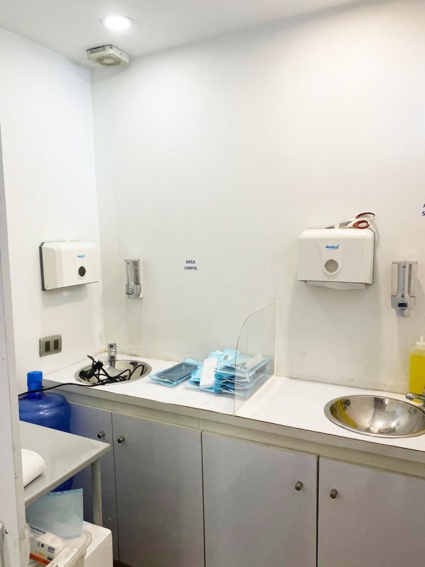 Se Vende Oficina Con Dos Salas de Procedimientos Medicos