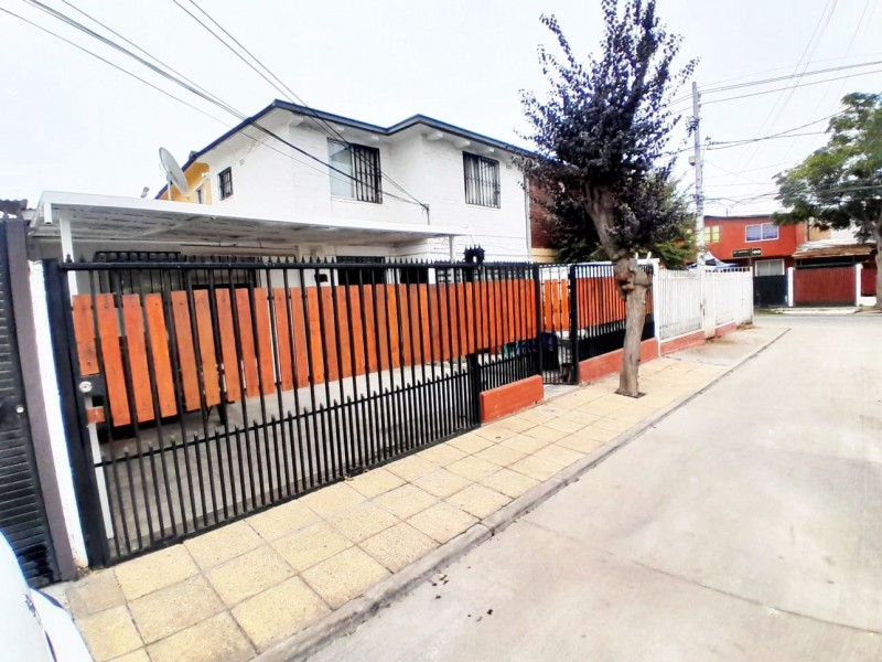 Se Vende Casa en la Comuna de Pudahuel Laguna Sur