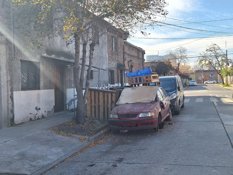 Oportunidad Propiedad en Esquina Divida en 2 Casas|5D2B|