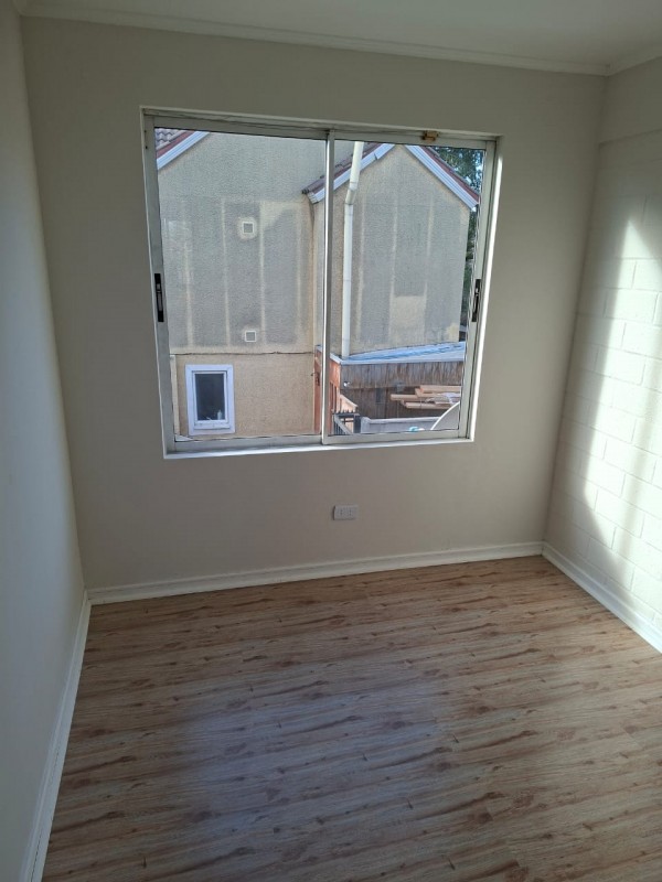 Hermosa Casa en Micro Barrio Con Porton Interno!!!