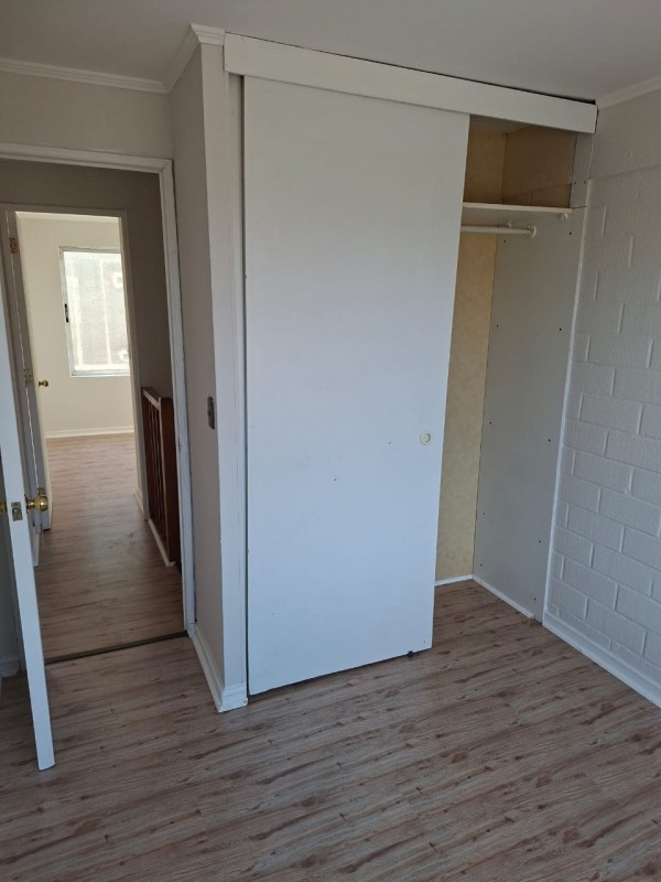 Hermosa Casa en Micro Barrio Con Porton Interno!!!