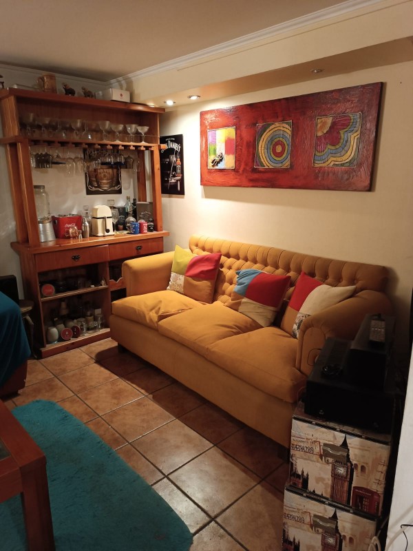 Oportunidad Amplia Casa de 3 Pisos en Maipu |5D4B