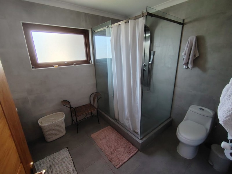 Hermosa y Amplia Parcela Con Casa de 2 Pisos 6D5B+E!!!