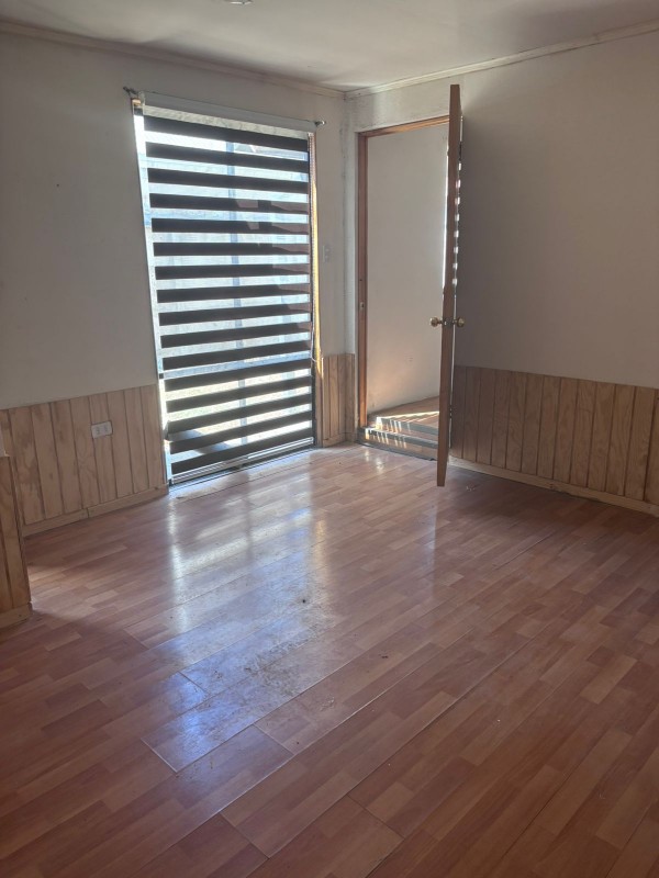 Casa Esquina 2 Pisos en Venta