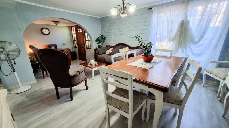 Hermosa Casa 2 Pisos 3D2B+E+B