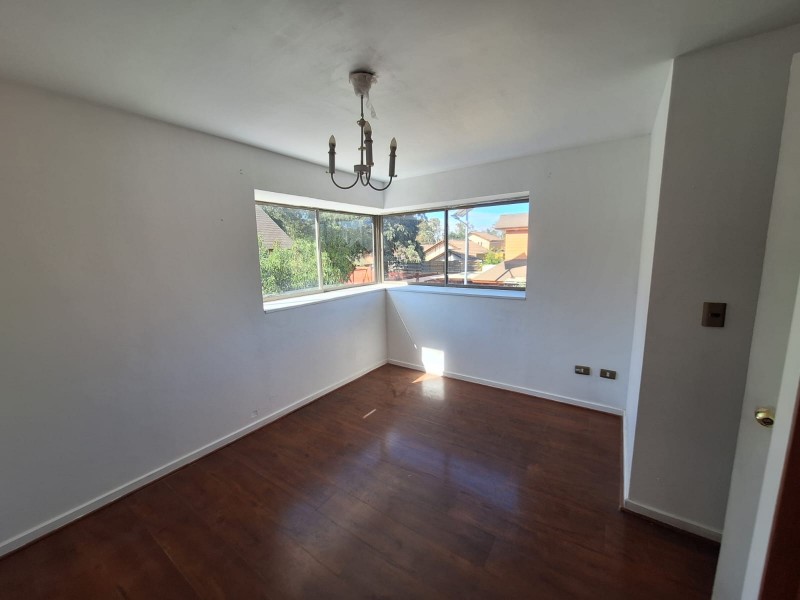 Casa Esquina 3D3B en Condominio, 200M2 en Peñaflor