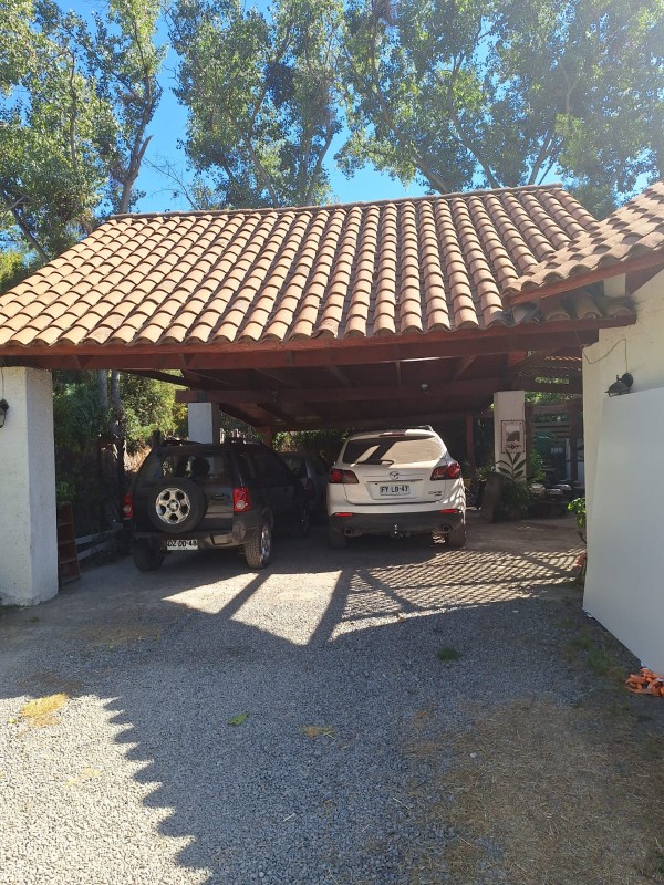 Parcela Con Casa Familiar en Condominio + Piscina + Quincho
