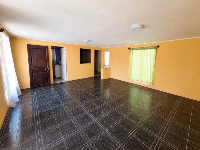 Casa Esquina 4D2B en Peñaflor | 123M2 | 2 Estacionamientos