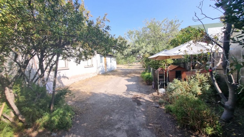 Terreno de 2450M2 Con 2 Casas!!!