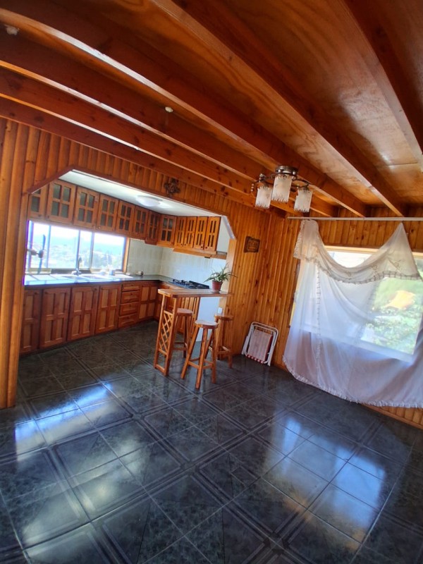 Amplia Casa de 2 Pisos en Arriendo , Viña del Mar!!!