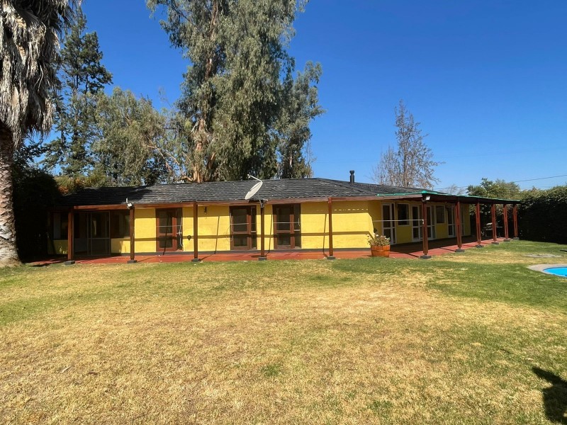 Parcela Con Casa Estilo Colonial 5D4B+E !!!
