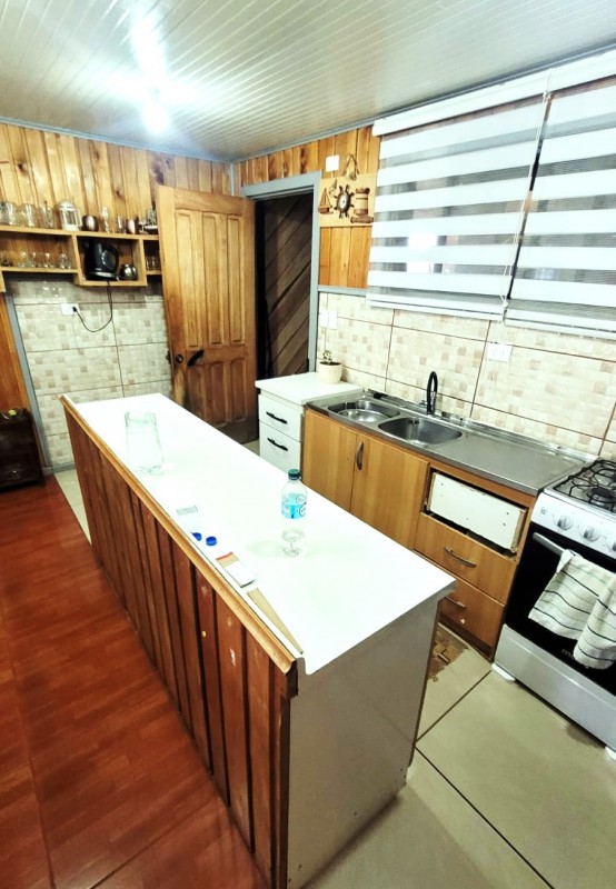 Acogedora Casa Esquina en Pleno Centro de Máfil