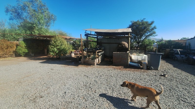 Parcela 2500M2 Con 3 Casas 2 Piscinas Valor Conversable