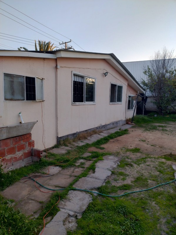 Amplia Casa 4D1B Ideal para Negocios.