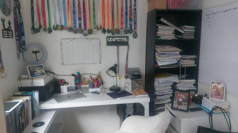 Hermosa Casa Esquina en Colina!